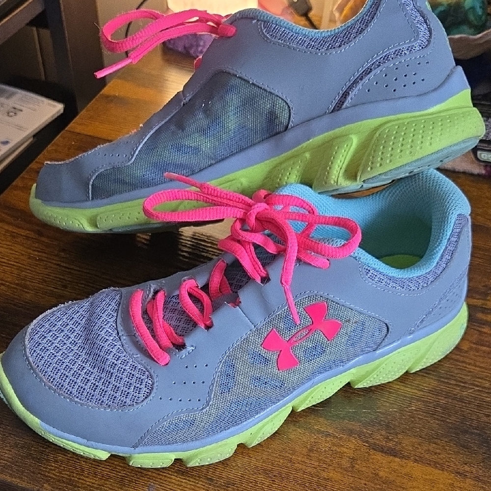 Under Armour Sneakers